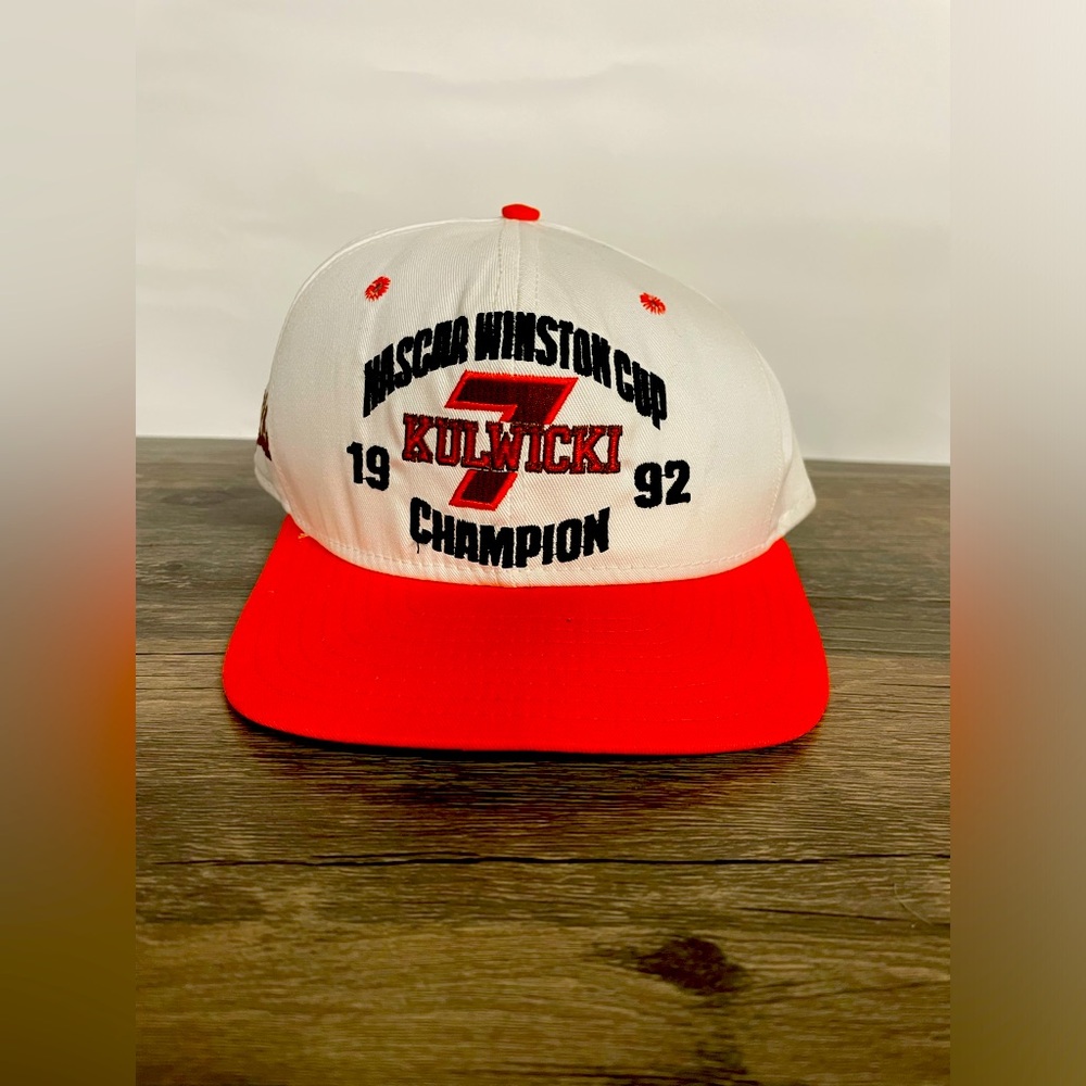 Vintage Alan Kulwicki 1992 NASCAR Champion  #7 Racing Snapback Hat Cap AJD